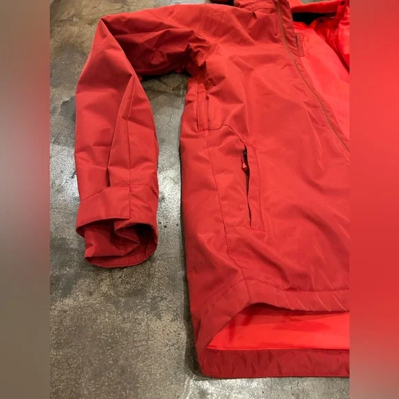 Burton Dunmore Ski Jacket -mens size Small, excellent condition!
